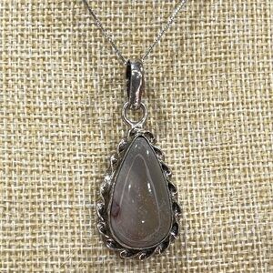 Elegant Silver Pendant Necklace